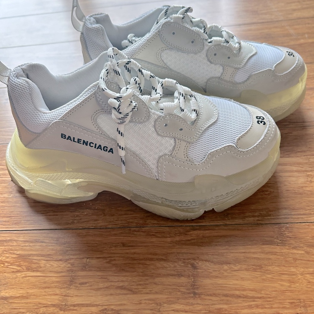 Women’s Balenciaga Triple S Sneakers 38 (No Box)